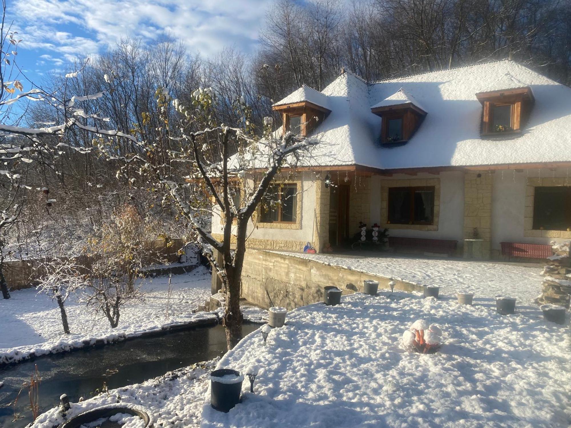 Casa Cu Sindrila Villa Vălenii de Munte Exterior foto