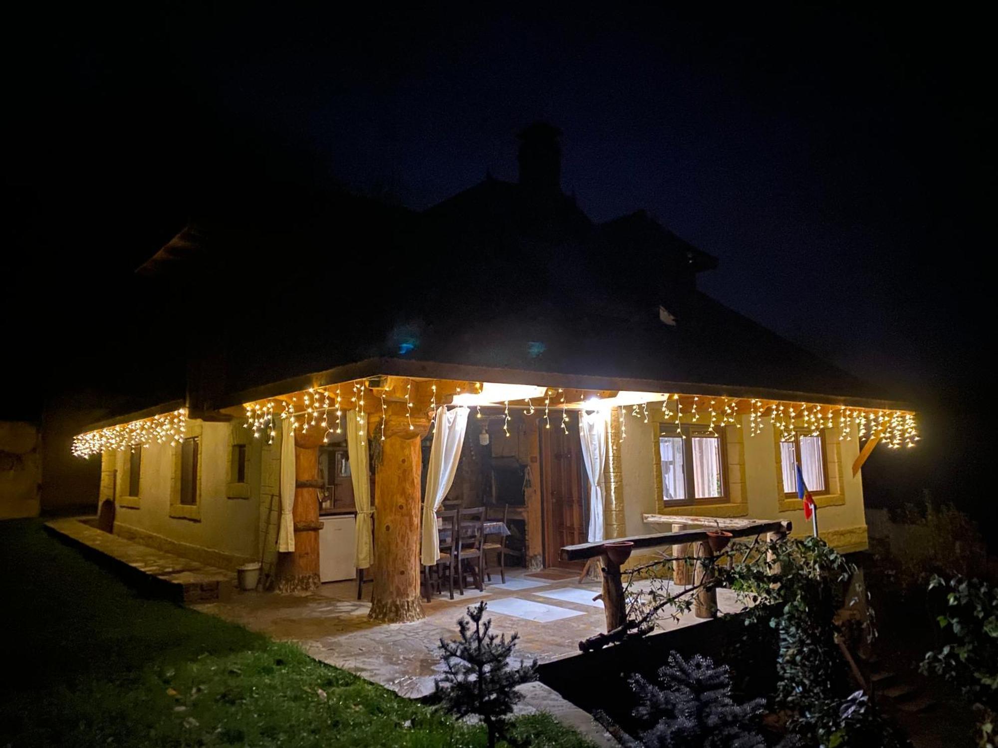 Casa Cu Sindrila Villa Vălenii de Munte Exterior foto