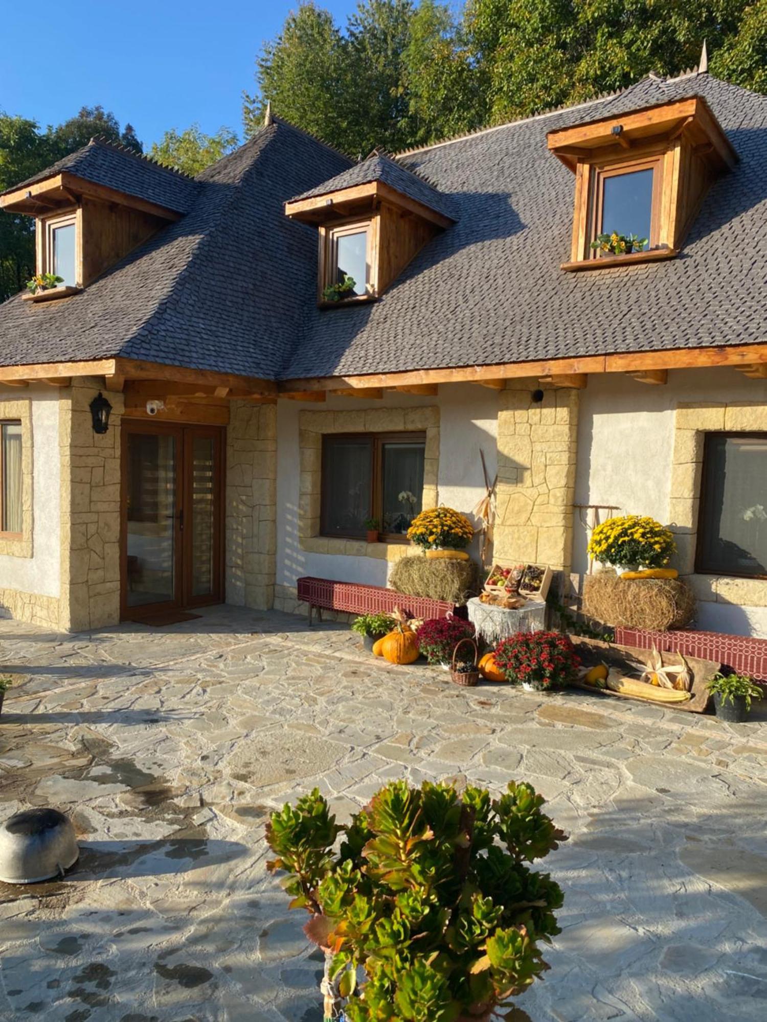 Casa Cu Sindrila Villa Vălenii de Munte Exterior foto