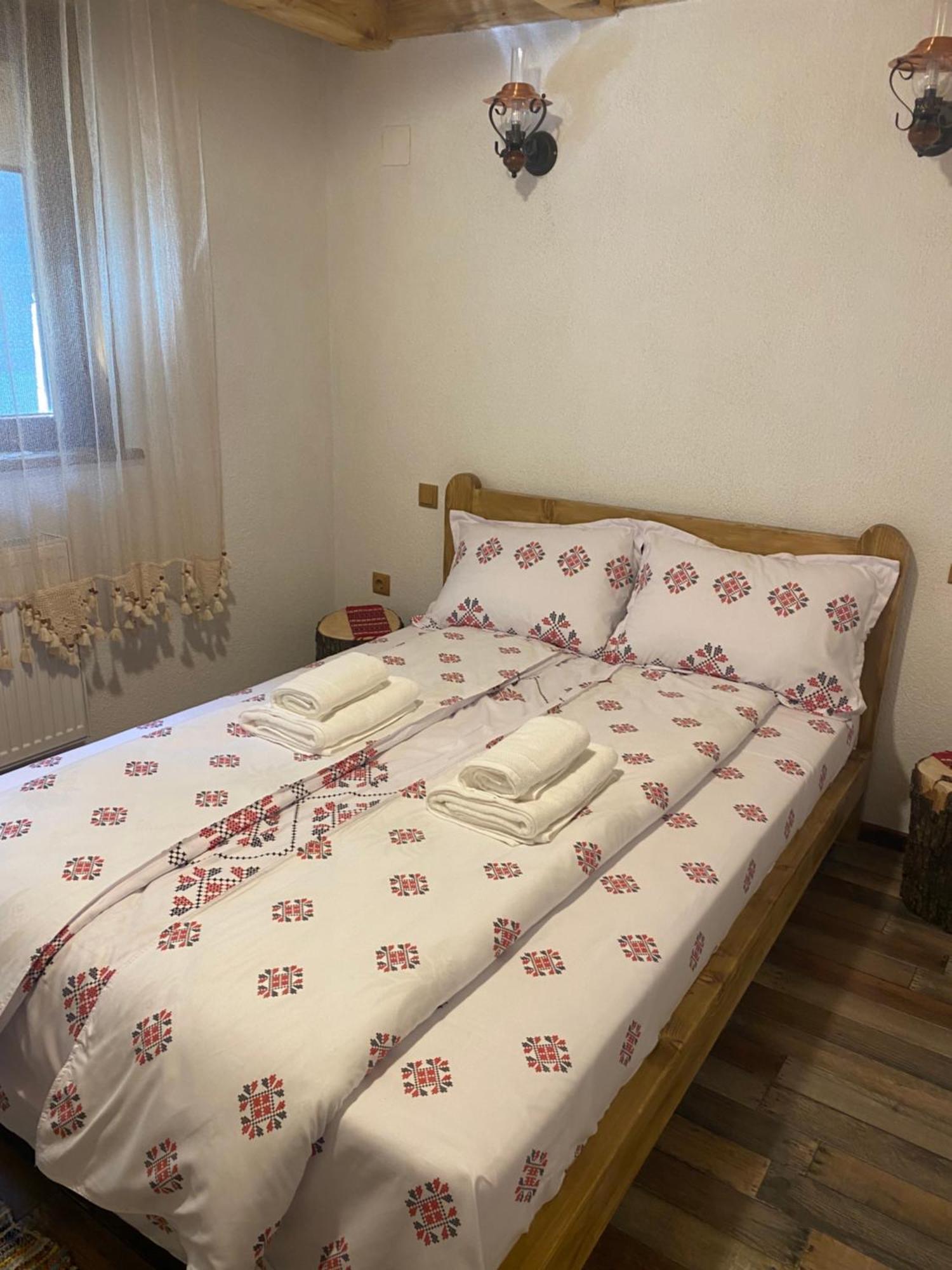 Casa Cu Sindrila Villa Vălenii de Munte Exterior foto