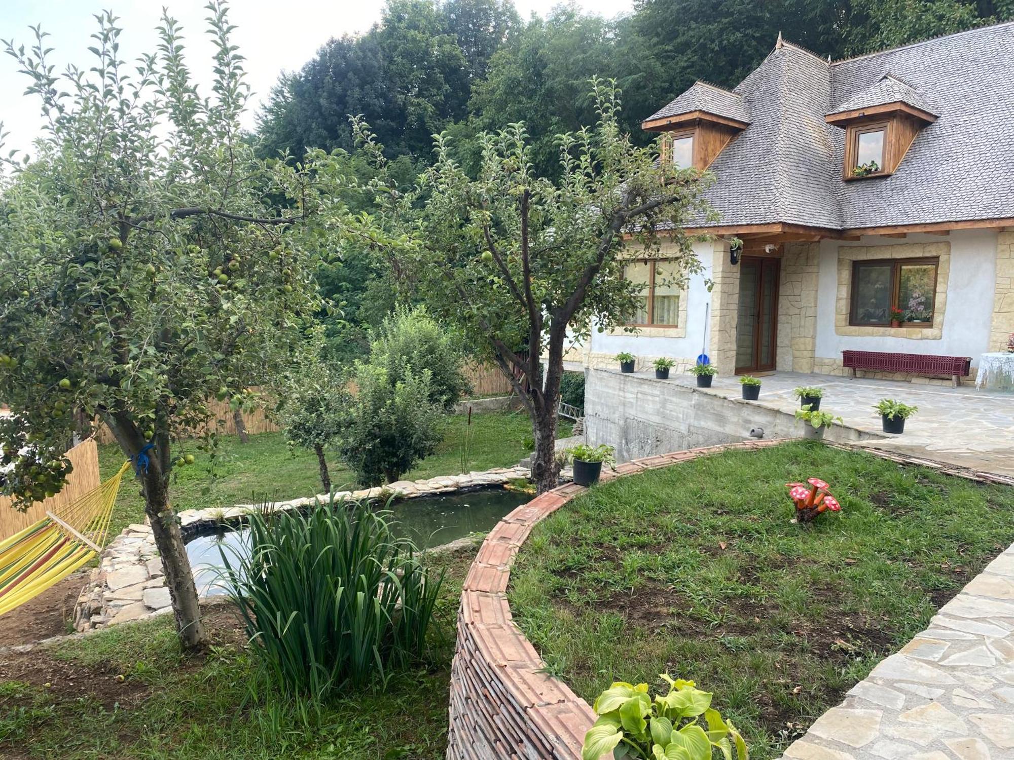 Casa Cu Sindrila Villa Vălenii de Munte Exterior foto