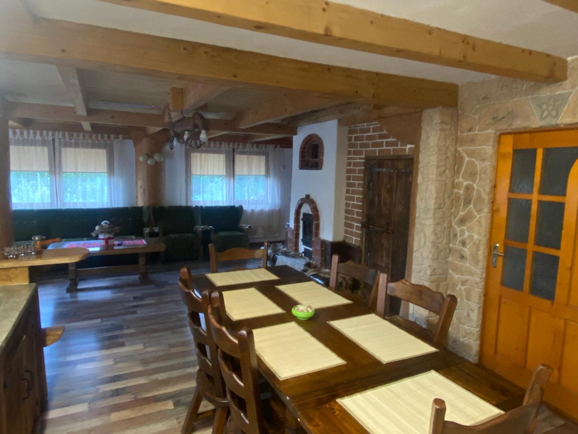 Casa Cu Sindrila Villa Vălenii de Munte Exterior foto