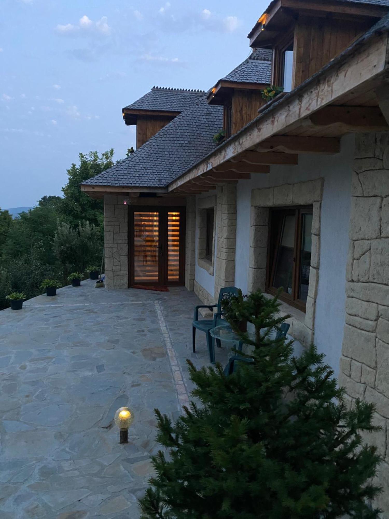 Casa Cu Sindrila Villa Vălenii de Munte Exterior foto