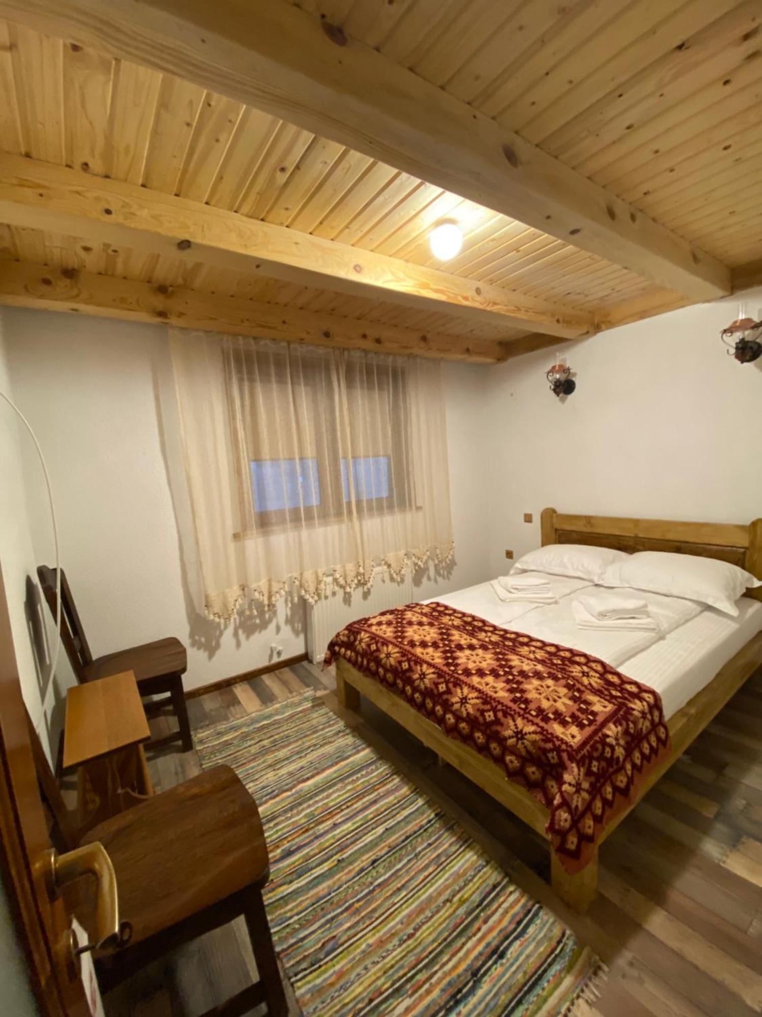 Casa Cu Sindrila Villa Vălenii de Munte Exterior foto